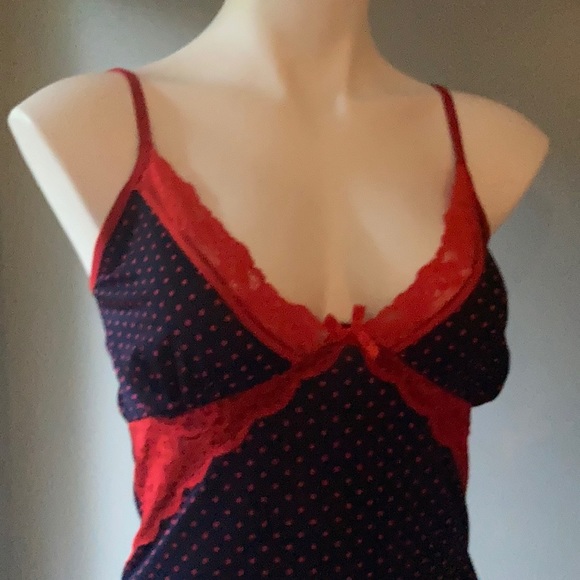 Top and Bottom sleep wear - Picture 2 of 9